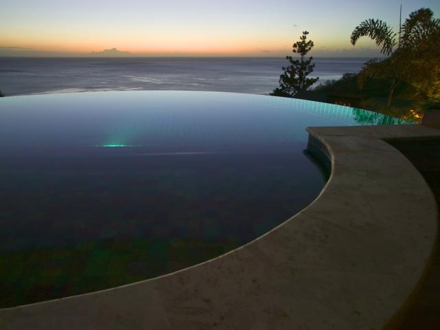 Infinity_Pool