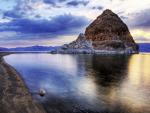 Pyramid_Lake