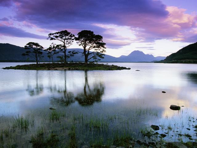 Loch_Maree_Ross