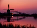 Windmills_at_Sunset_Ne