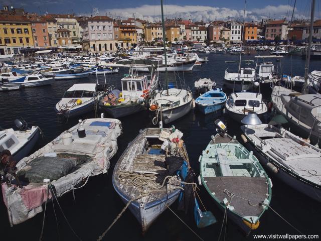 Rovigno_Harbor_Croatia