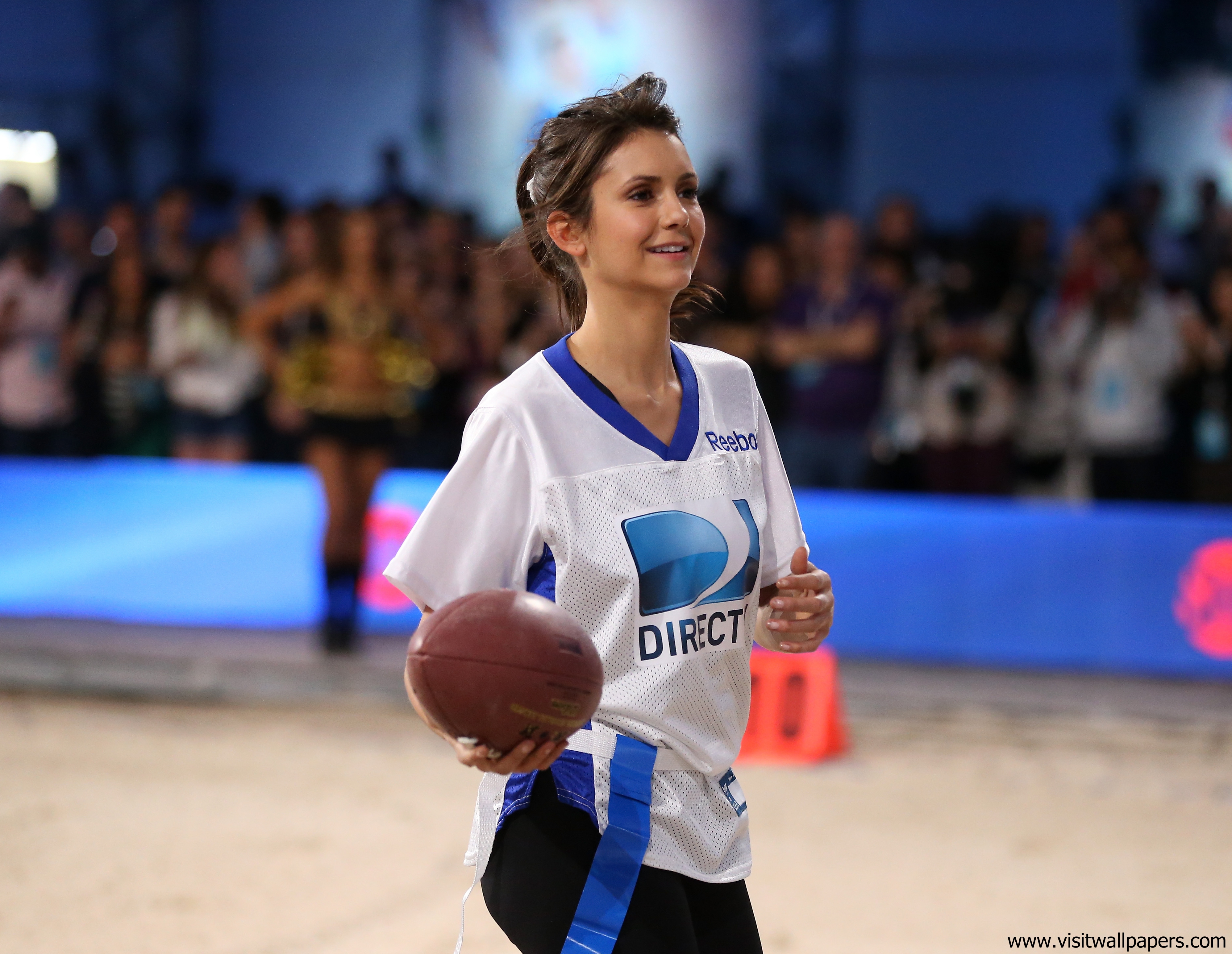 Nina_Dobrev_01