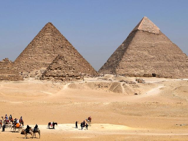 Pyramids_27