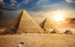 Pyramids_102