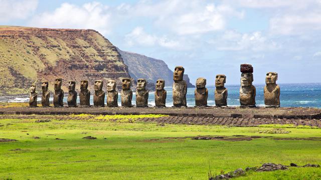 Moai_Stone_Statues_37