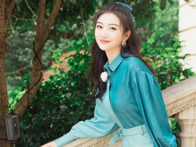 Jing_Tian_44