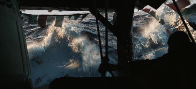 2012movie_17
