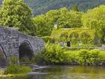 r Bont Tearoom, Llanrwst, Wales