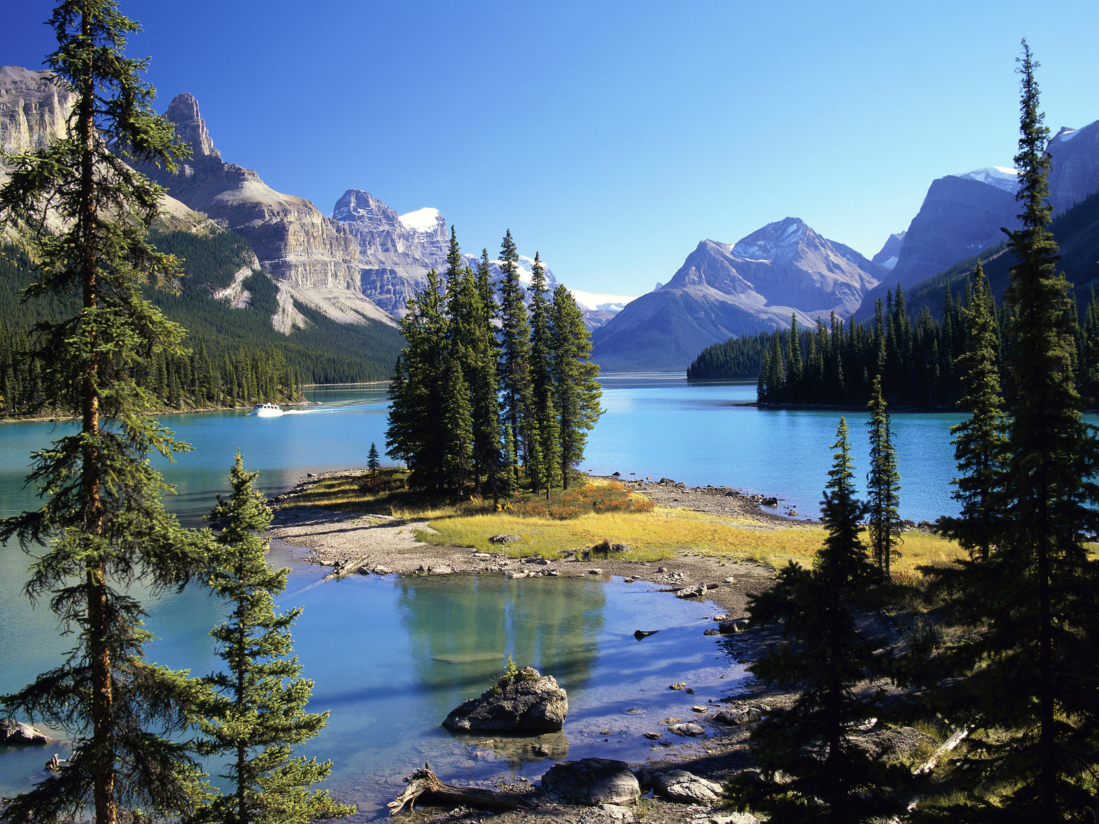 Spirit Island, Maligne Lake, Jasper National Park, Alberta, Canada