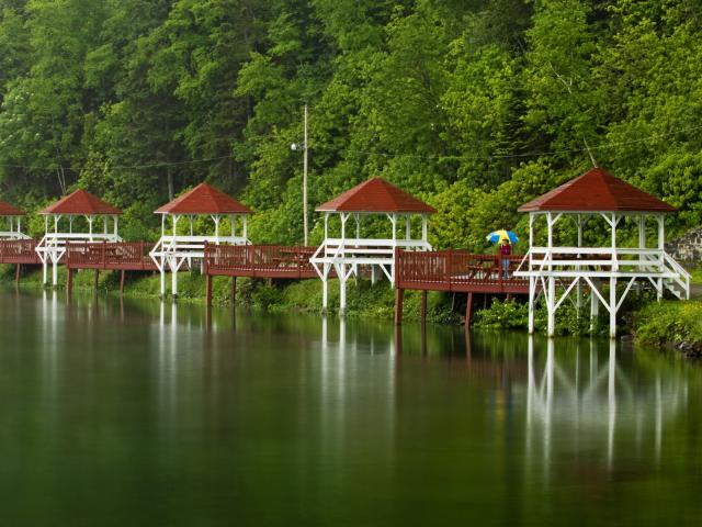 Picnic Areas, Mont-Saint-Pierre, Quebec