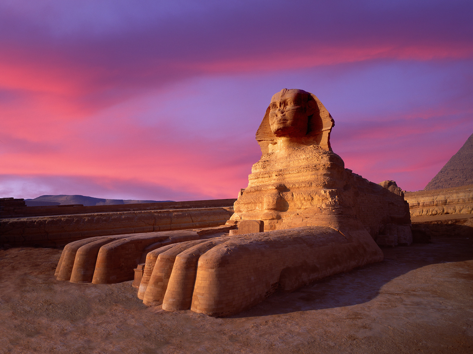 Sphinx_at_Twilight