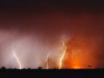 Thunderstorm_and_Bushfire