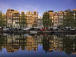 Amsterdam_Reflected
